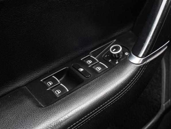 Volkswagen Passat B7 с пробегом 2012 года, цена 1 180 000 рублей, 271812 км, седан, Автокод Объявления
