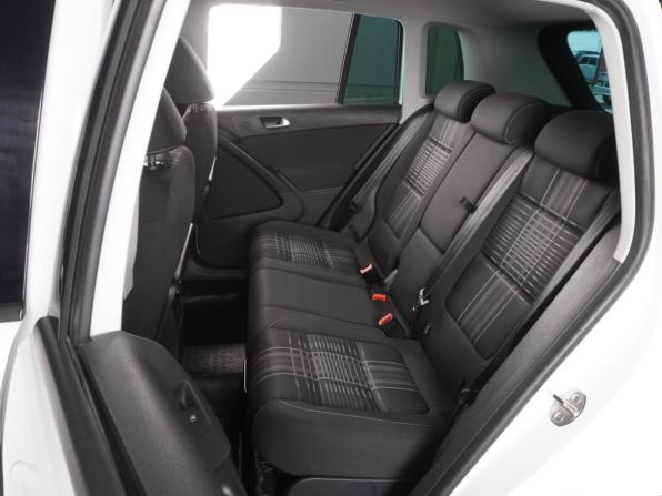 Volkswagen Tiguan I Рестайлинг с пробегом 2015 года, цена 1 599 000 рублей, 83411 км, внедорожник, Автокод Объявления