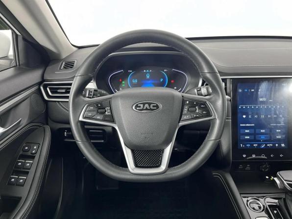 JAC J7 I с пробегом 2023 года, цена 1 207 000 рублей, 51835 км, хэтчбек, Автокод Объявления