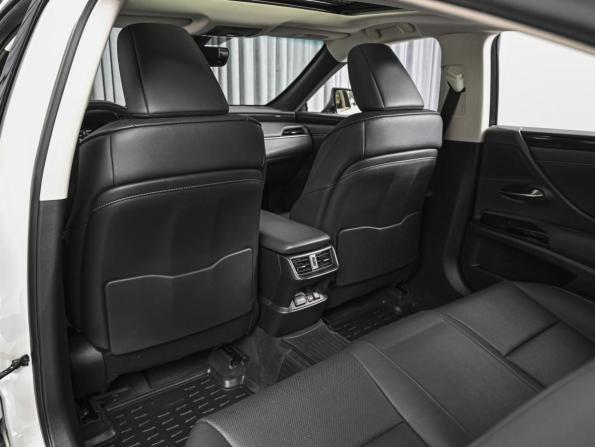 Lexus ES VII Рестайлинг с пробегом 2021 года, цена 5 148 548 рублей, 39840 км, седан, Автокод Объявления