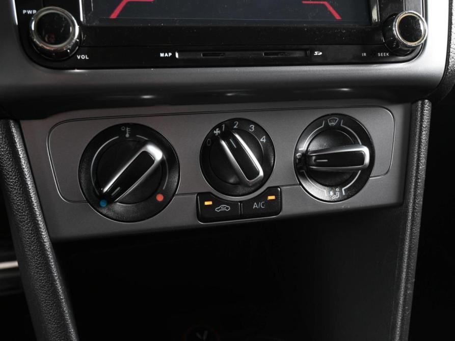 Volkswagen Polo V Рестайлинг Ростов-на-Дону  - изображение 14