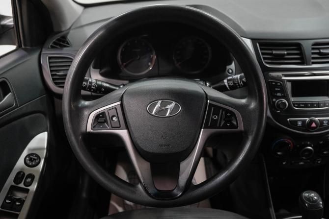 Hyundai Solaris I Рестайлинг с пробегом 2016 года, цена 899 000 рублей, 177000 км, седан, Автокод Объявления