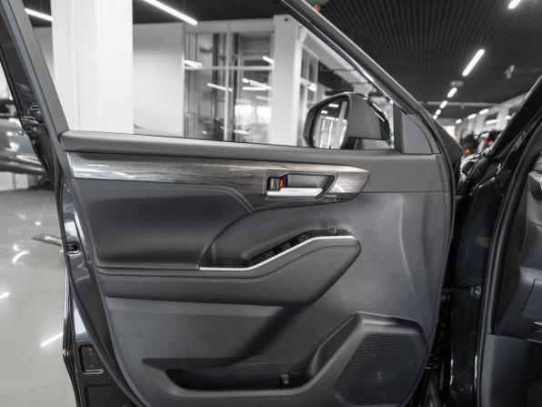 Toyota Highlander IV (XU70) с пробегом 2026 года, цена 5 100 000 рублей, 12881 км, внедорожник, Автокод Объявления
