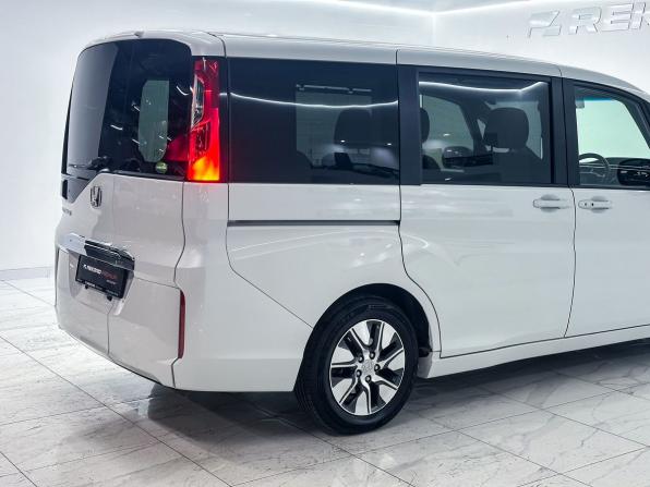 Honda Stepwgn V Рестайлинг с пробегом 2020 года, цена 2 250 000 рублей, 79000 км, минивэн, Автокод Объявления