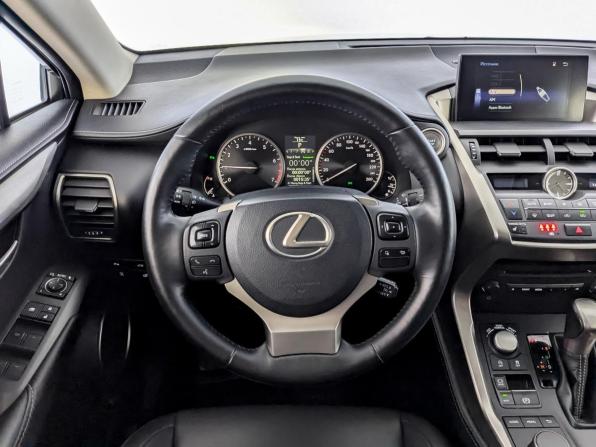 Lexus NX I с пробегом 2017 года, цена 2 690 000 рублей, 166995 км, внедорожник, Автокод Объявления