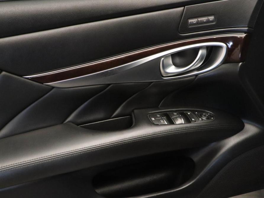 Infiniti Q70 I Москва  - изображение 20