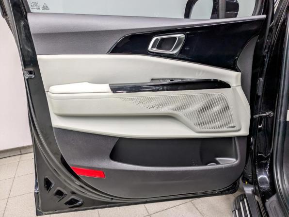 Kia Carnival IV с пробегом 2023 года, цена 4 250 000 рублей, 88000 км, минивэн, Автокод Объявления