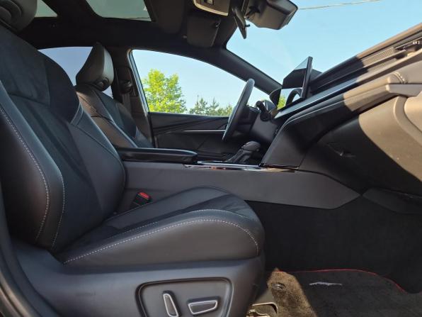 Toyota Camry IX (XV80) China Market с пробегом 2025 года, цена 4 100 000 рублей, 4481 км, седан, Автокод Объявления