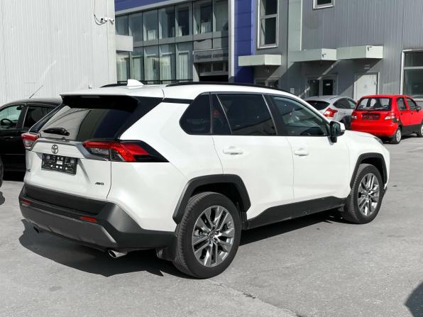 Toyota RAV4 V (XA50) с пробегом 2021 года, цена 3 619 000 рублей, 75428 км, внедорожник, Автокод Объявления