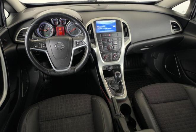 Opel Astra J Рестайлинг с пробегом 2012 года, цена 1 000 000 рублей, 98132 км, хэтчбек, Автокод Объявления