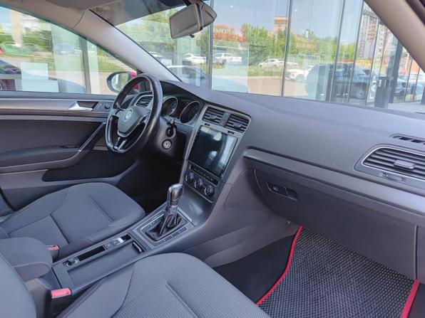Volkswagen Golf VII с пробегом 2013 года, цена 949 800 рублей, 194000 км, хэтчбек, Автокод Объявления