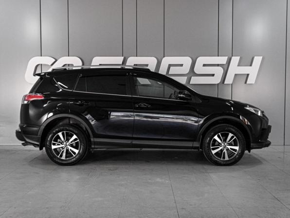 Toyota RAV4 IV (XA40) Рестайлинг с пробегом 2017 года, цена 2 379 000 рублей, 82227 км, внедорожник, Автокод Объявления