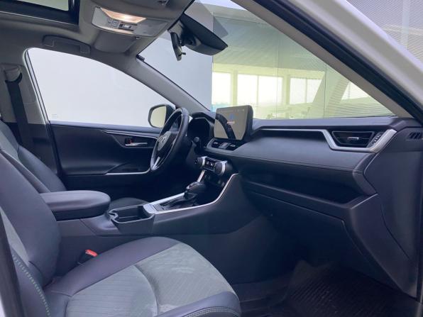 Toyota RAV4 V (XA50) с пробегом 2024 года, цена 3 900 000 рублей, 28865 км, внедорожник, Автокод Объявления
