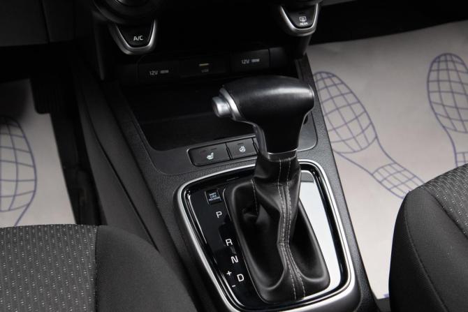 Kia Rio IV Рестайлинг с пробегом 2021 года, цена 1 379 000 рублей, 136520 км, седан, Автокод Объявления