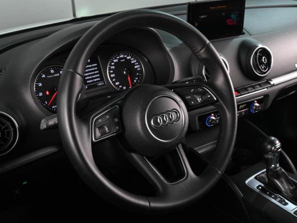 Audi A3 III (8V) Рестайлинг с пробегом 2016 года, цена 1 629 000 рублей, 138544 км, седан, Автокод Объявления