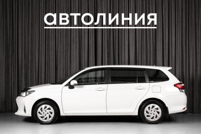 Toyota Corolla XI (E160 E170) Рестайлинг 2 с пробегом 2019 года, цена 1 270 000 рублей, 64800 км, универсал, Автокод Объявления