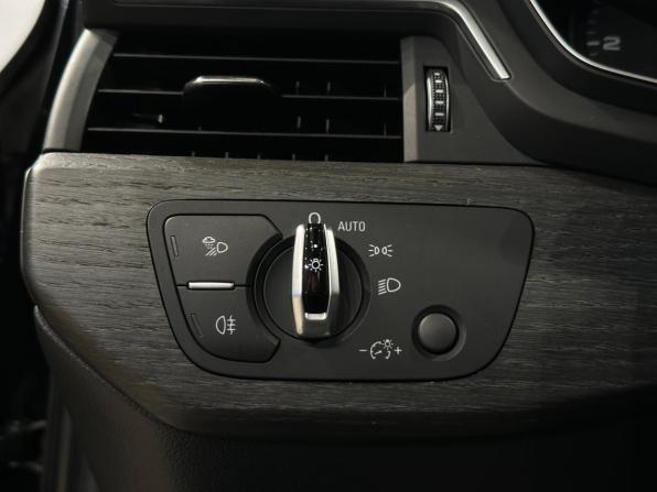 Audi A4 V (B9) с пробегом 2017 года, цена 2 097 000 рублей, 163000 км, седан, Автокод Объявления