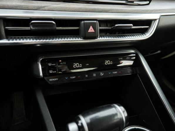 Kia K5 III с пробегом 2021 года, цена 2 050 000 рублей, 158044 км, седан, Автокод Объявления