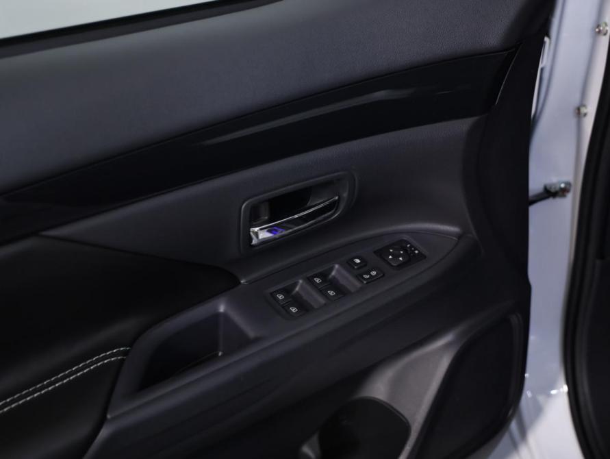 Mitsubishi Outlander III Рестайлинг 3 Санкт-Петербург  - изображение 21