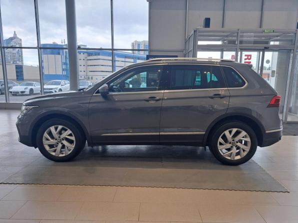 Volkswagen Tiguan II Рестайлинг с пробегом 2020 года, цена 2 482 000 рублей, 135897 км, внедорожник, Автокод Объявления