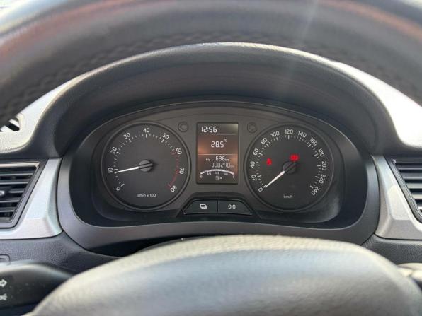 Skoda Rapid I с пробегом 2014 года, цена 533 000 рублей, 308240 км, лифтбек, Автокод Объявления