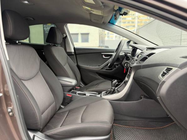 Hyundai Elantra V (MD) Рестайлинг с пробегом 2015 года, цена 775 000 рублей, 342000 км, седан, Автокод Объявления