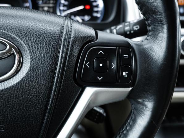 Toyota Highlander III (XU50) с пробегом 2014 года, цена 2 525 000 рублей, 205891 км, внедорожник, Автокод Объявления
