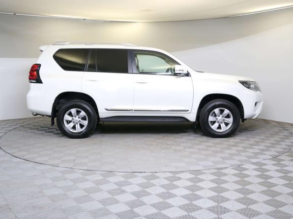 Toyota Land Cruiser Prado 150 Series Рестайлинг 3 с пробегом 2022 года, цена 6 890 000 рублей, 53175 км, внедорожник, Автокод Объявления