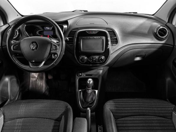 Renault Kaptur I с пробегом 2017 года, цена 1 110 000 рублей, 205011 км, внедорожник, Автокод Объявления