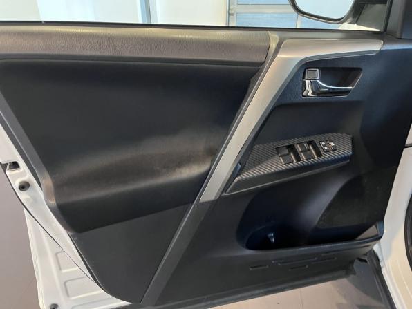 Toyota RAV4 IV (XA40) с пробегом 2015 года, цена 1 720 000 рублей, 221619 км, внедорожник, Автокод Объявления