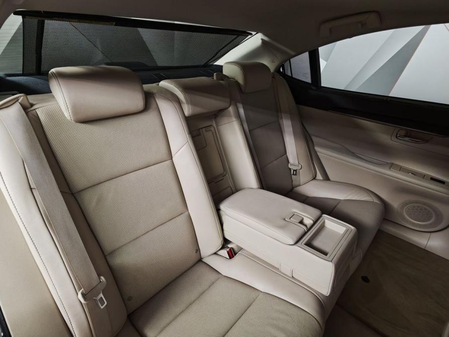Lexus ES VI Москва  - изображение 17
