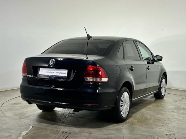 Volkswagen Polo V Рестайлинг с пробегом 2017 года, цена 1 050 000 рублей, 125861 км, седан, Автокод Объявления