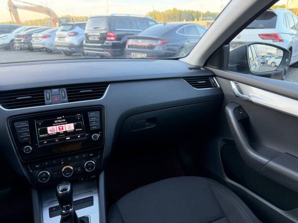 Skoda Octavia III (A7) с пробегом 2015 года, цена 895 000 рублей, 358040 км, лифтбек, Автокод Объявления