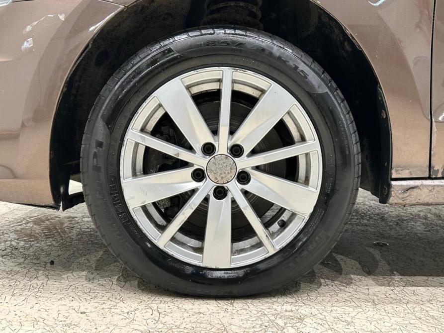 Volkswagen Polo V Рестайлинг Санкт-Петербург  - изображение 11