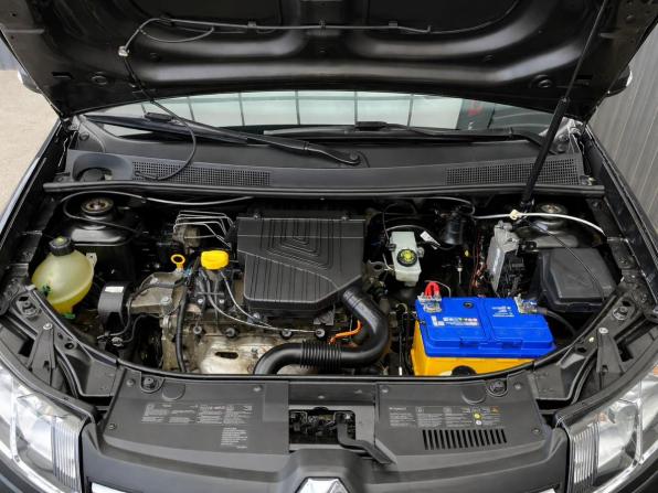 Renault Sandero II с пробегом 2015 года, цена 877 000 рублей, 118000 км, хэтчбек, Автокод Объявления