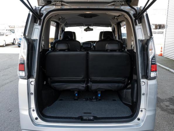 Nissan Serena V (C27) с пробегом 2019 года, цена 1 975 000 рублей, 107150 км, минивэн, Автокод Объявления