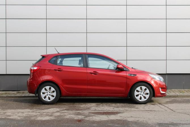 Kia Rio III с пробегом 2014 года, цена 955 000 рублей, 69178 км, хэтчбек, Автокод Объявления