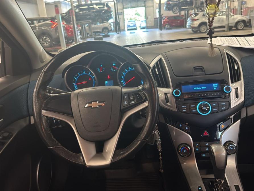 Chevrolet Cruze I Рестайлинг Санкт-Петербург  - изображение 5