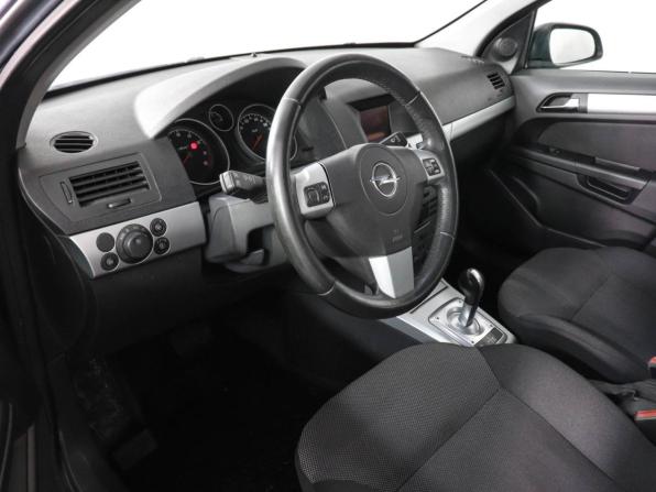 Opel Astra H Рестайлинг с пробегом 2011 года, цена 350 000 рублей, 282028 км, хэтчбек, Автокод Объявления