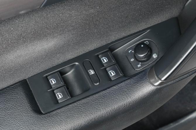 Volkswagen Passat B7 с пробегом 2013 года, цена 1 429 000 рублей, 141000 км, седан, Автокод Объявления