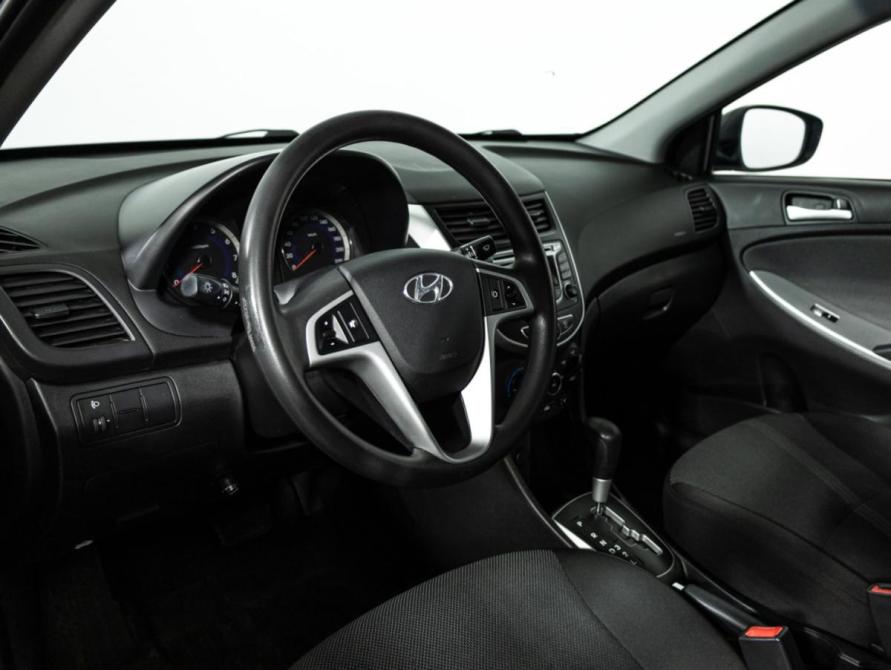 Hyundai Solaris I Санкт-Петербург  - изображение 12