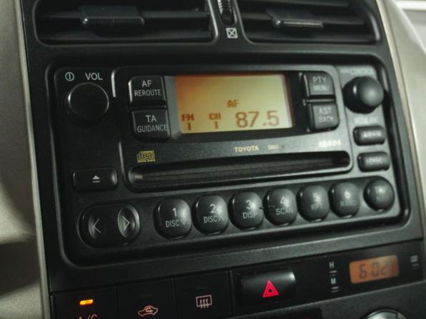 Toyota RAV4 II (XA20) Рестайлинг с пробегом 2003 года, цена 698 000 рублей, 252912 км, внедорожник, Автокод Объявления