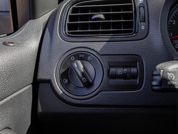 Volkswagen Polo V Рестайлинг с пробегом 2020 года, цена 1 399 000 рублей, 86840 км, седан, Автокод Объявления