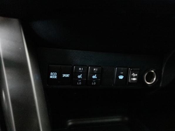 Toyota RAV4 IV (XA40) Рестайлинг с пробегом 2019 года, цена 2 550 000 рублей, 134623 км, внедорожник, Автокод Объявления