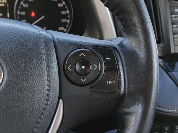 Toyota RAV4 IV (XA40) Рестайлинг с пробегом 2018 года, цена 2 490 000 рублей, 103380 км, внедорожник, Автокод Объявления