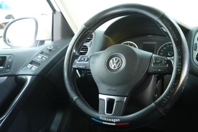 Volkswagen Tiguan I Рестайлинг с пробегом 2012 года, цена 1 329 000 рублей, 262000 км, внедорожник, Автокод Объявления