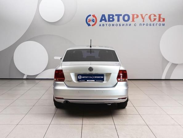 Volkswagen Polo V Рестайлинг с пробегом 2016 года, цена 845 000 рублей, 196484 км, седан, Автокод Объявления