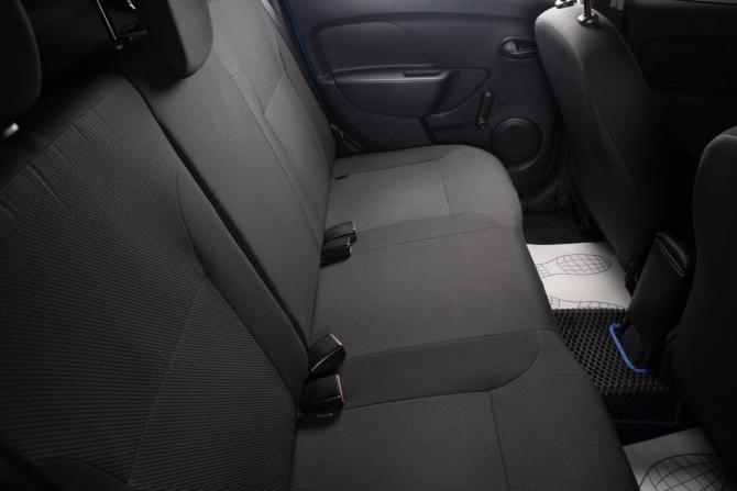 Renault Logan II Рестайлинг с пробегом 2019 года, цена 1 079 000 рублей, 156528 км, седан, Автокод Объявления