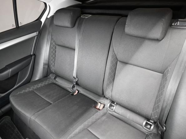 Skoda Octavia III (A7) Рестайлинг с пробегом 2018 года, цена 895 000 рублей, 320419 км, лифтбек, Автокод Объявления