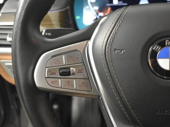 BMW 7 серии VI (G11/G12) Рестайлинг с пробегом 2022 года, цена 7 669 900 рублей, 68406 км, седан, Автокод Объявления